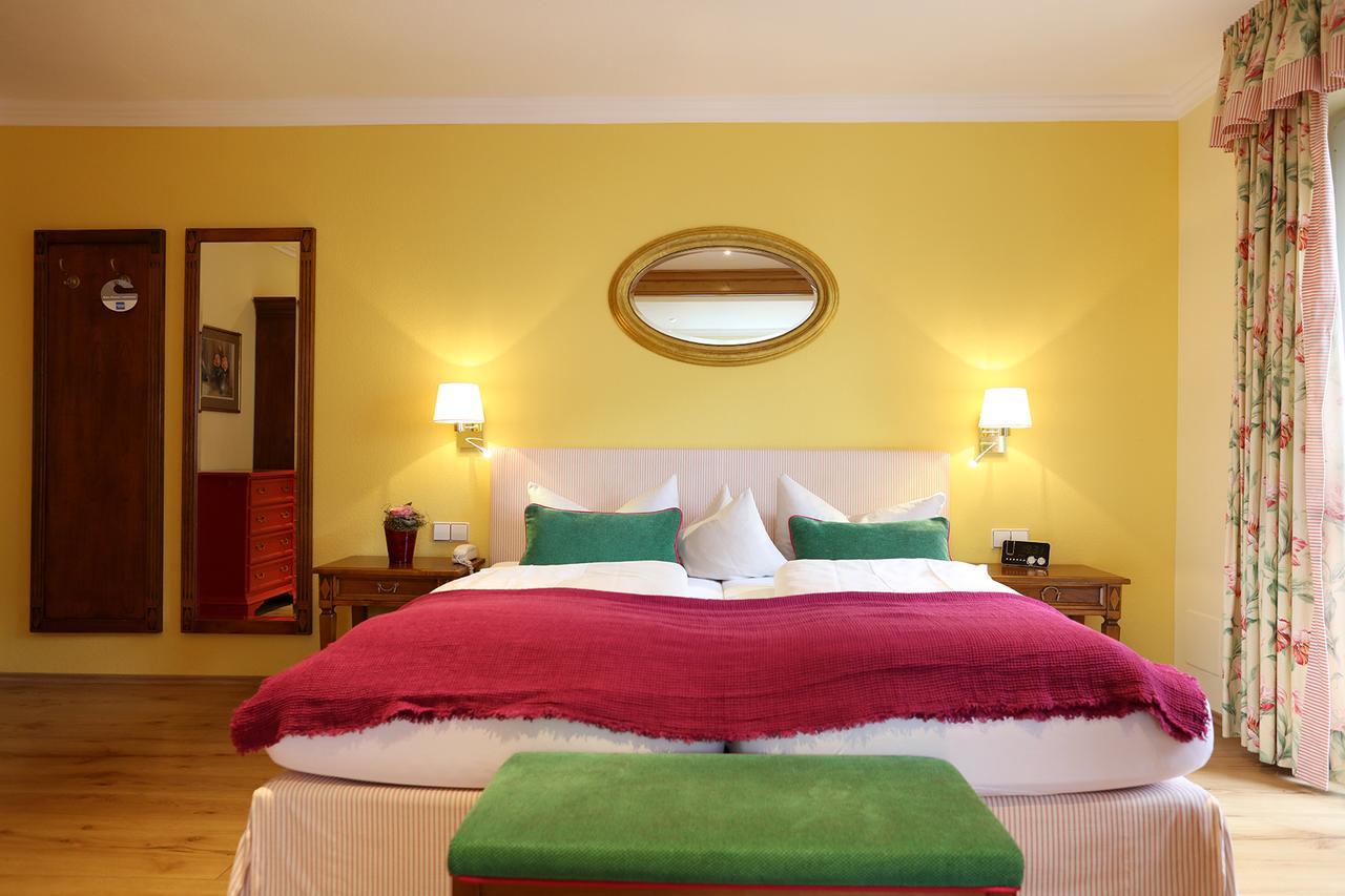 באדנוויילר Hotel Behringer'S Traube מראה חיצוני תמונה